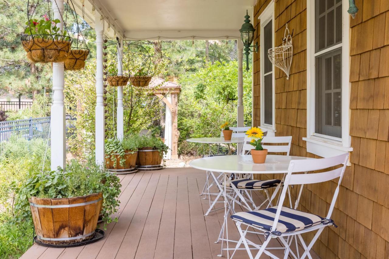 King Room Garden View