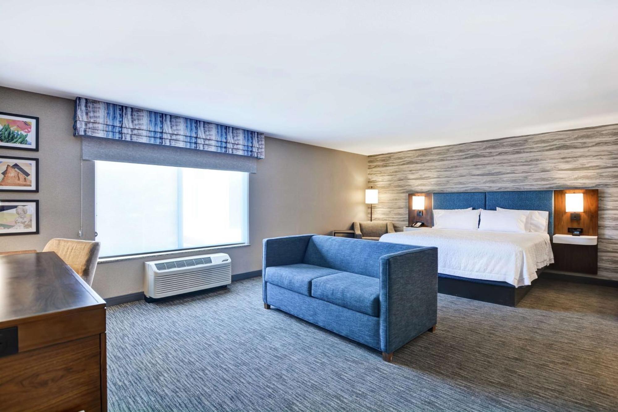 King Studio Suite with Sofa Bed - Non-Smoking