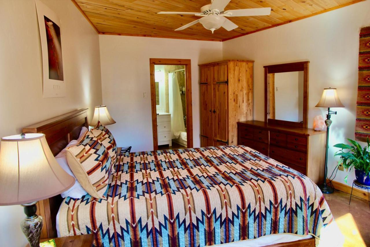 Deluxe Double Room Bath