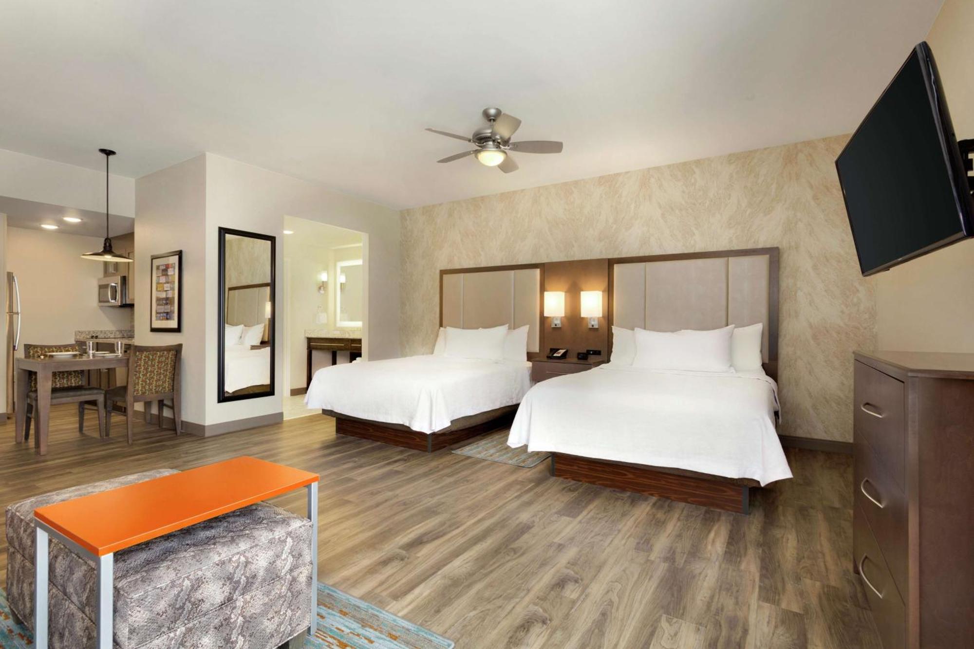 Queen Studio Two Queen Beds Non-Smoking