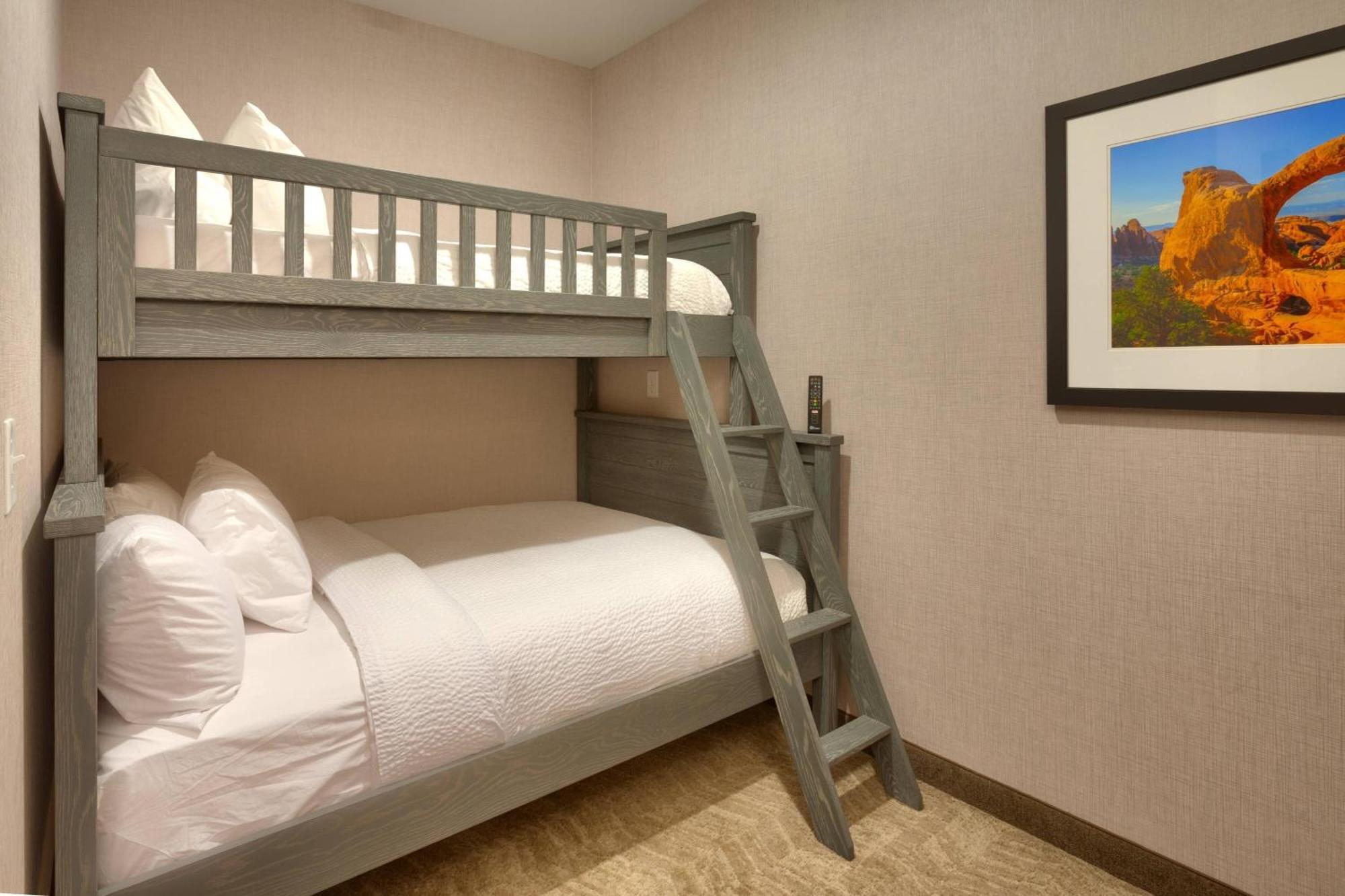 Two-Bedroom Suite One King Bed Set of Bunk Beds River View Trundle Sofa