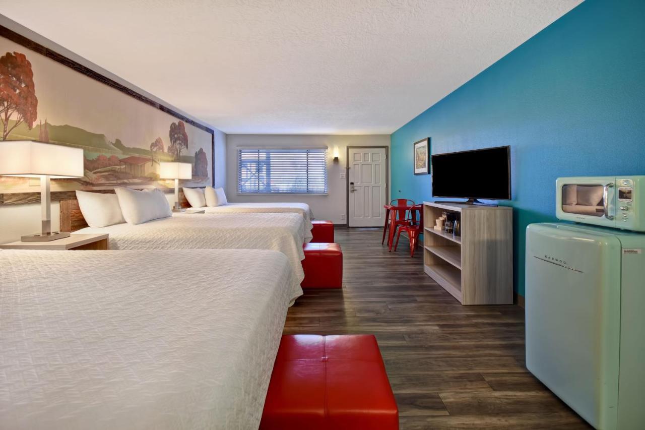 Deluxe Triple Room,962842063:JPEG
