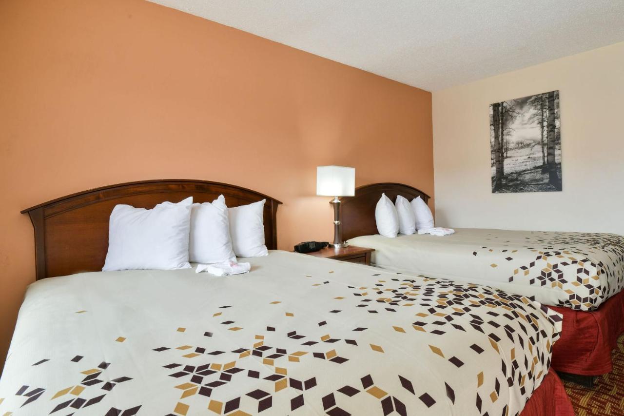 Superior Queen Room with Two Queen Beds