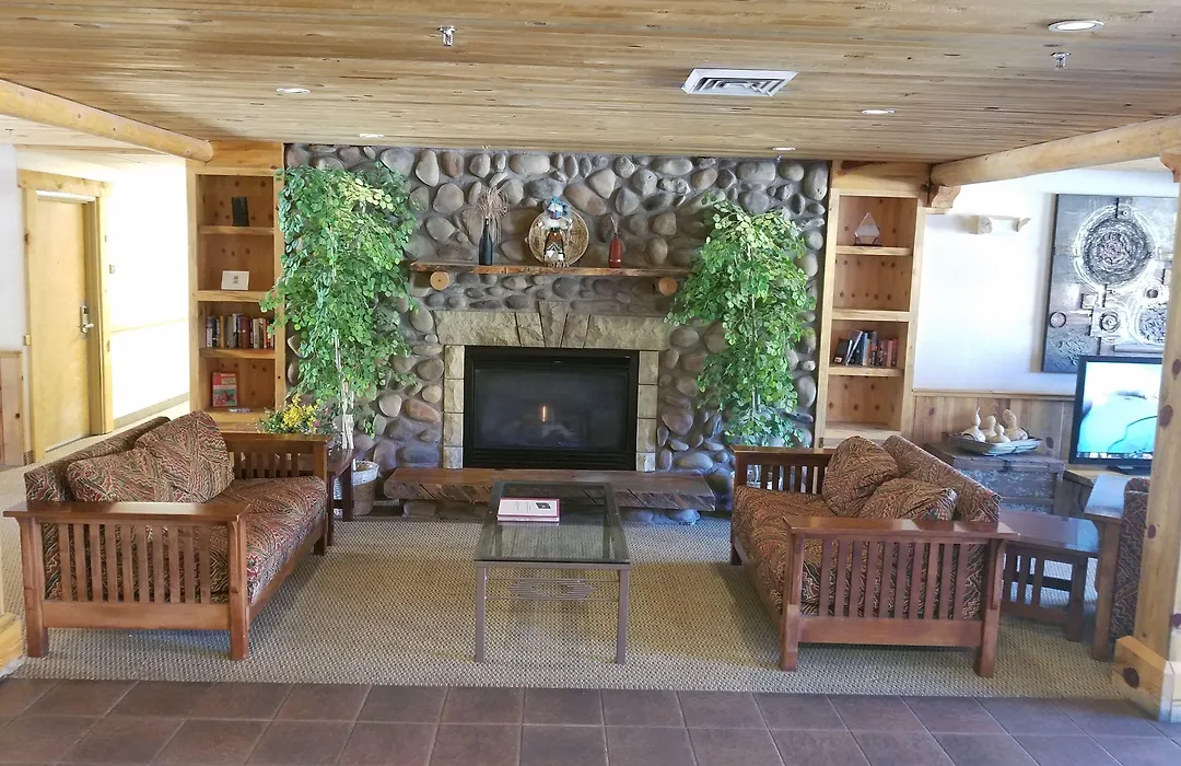 River Canyon Lodge-1