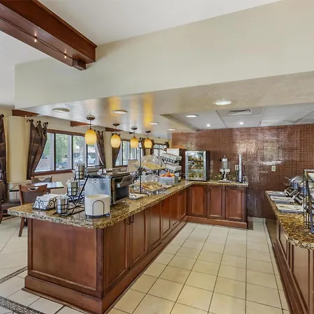 Best Western Plus Greenwell Inn-2